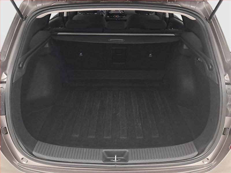 Hyundai i30 (2023) Smart 1.0 T-GDI - fotka 14 z 20