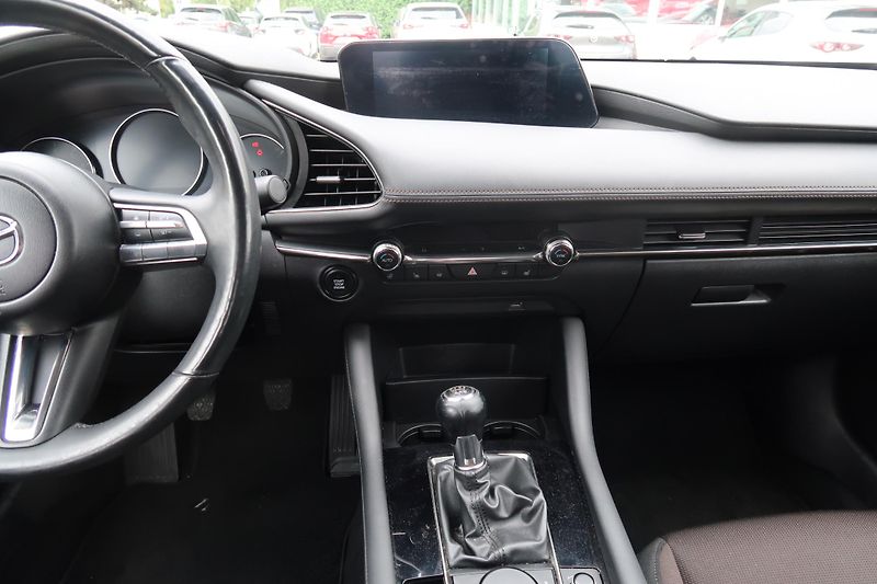 Mazda 3 SDN 2,0G 122k Plus - fotka 12 z 17