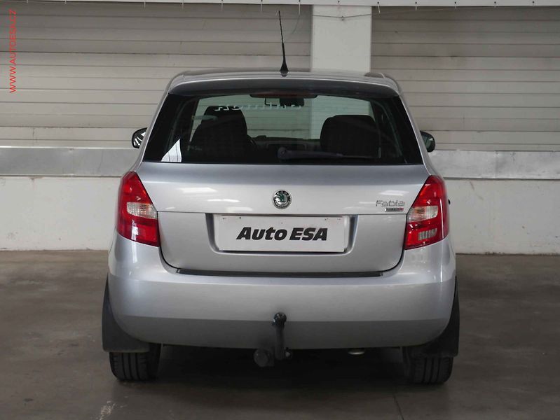 Škoda Fabia (2009) 1.4 TDi, Ambition, TZ - fotka 5 z 17