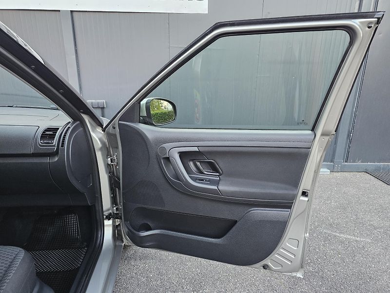 Škoda Fabia 1.2 TSI 63kW,KLIMA,TEMPOMAT - fotka 24 z 50