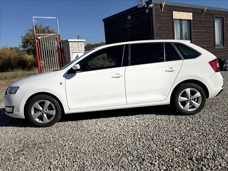 Škoda Rapid 1,2 TSI +SADA ZIMNÍCH KOL - fotka 8 z 26