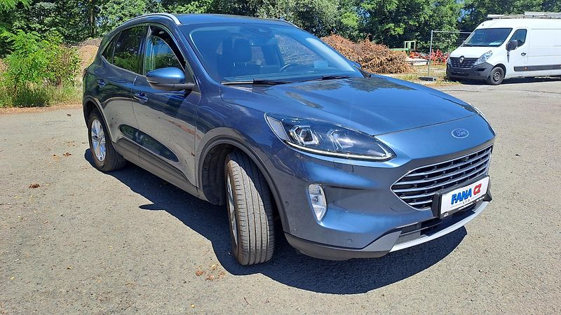 Ford Kuga 2.0 EcoBlue AWD Titanium X - fotka 3 z 33
