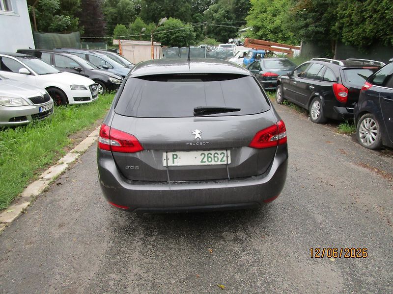 Peugeot 308 (2019) 1,5 HDi SW  - fotka 8 z 30