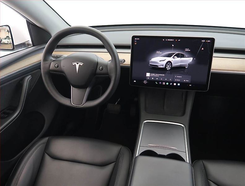 Tesla Model Y (2023) Long Range AWD 79kWh, SoH 92% - fotka 7 z 31