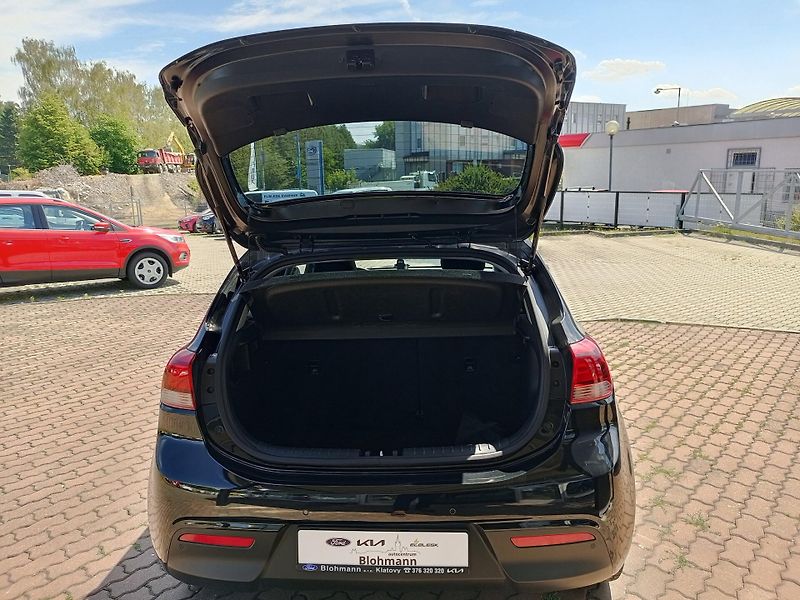 Kia Rio (2020) Attract 1.2 l - fotka 9 z 14