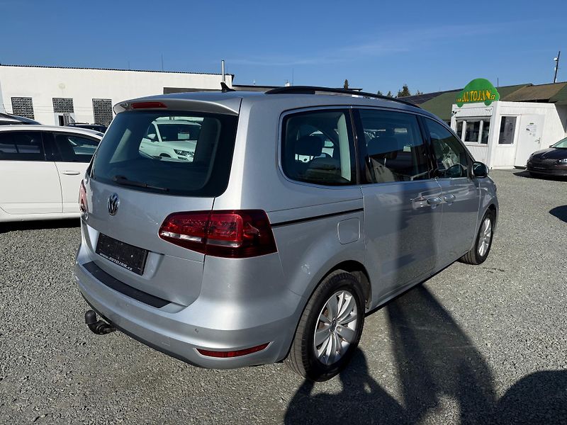 Volkswagen Sharan 2.0 TDI DSG 135KW COMFORTLINE - fotka 6 z 13