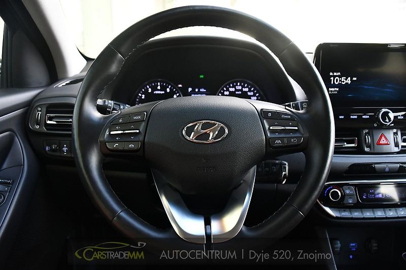 Hyundai i30 1.0T-GDi FAMILY SMART DCT NAVI - fotka 27 z 51