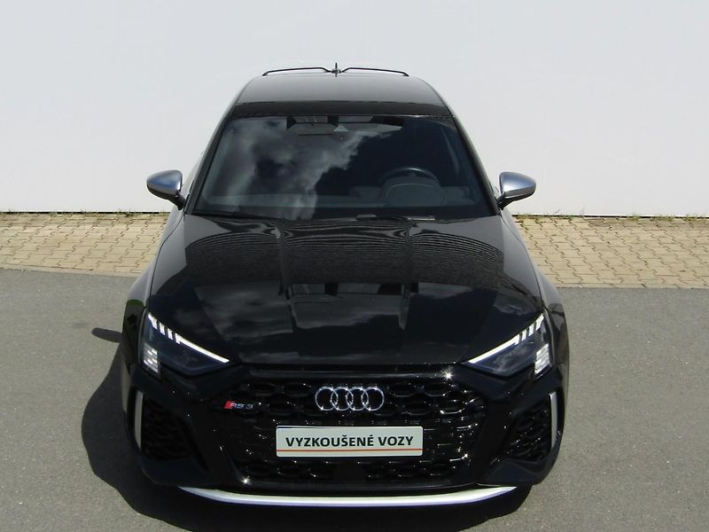 Audi RS 3 (2024) 2,5 TFSI Quattro 294KW - fotka 7 z 30