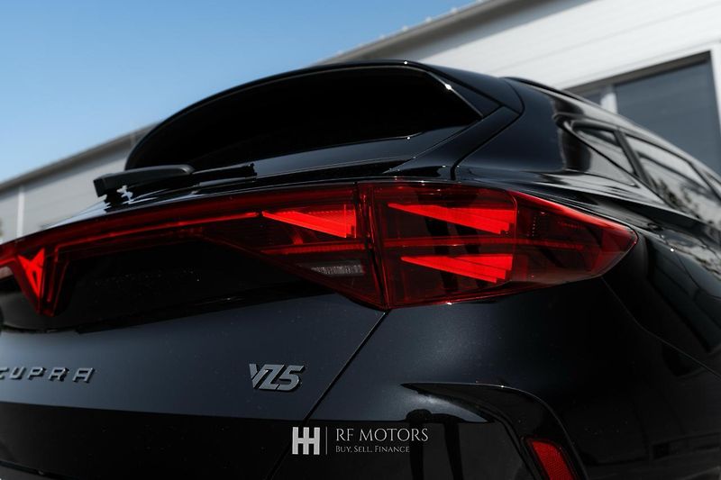 Cupra Formentor (2026) VZ5 390 PS 4Drive, nové - fotka 28 z 30