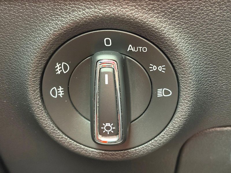 Škoda Karoq (2020) DSG 1.5 TSI / 110 kW / STYLE - fotka 23 z 35
