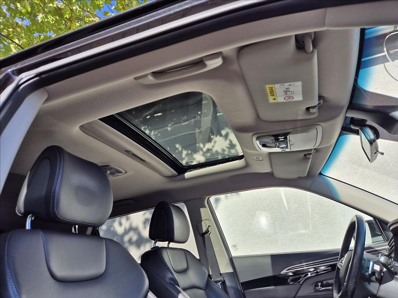 SsangYong Korando 1,6 XDi Sapphire 4x4 Aut. LED - fotka 23 z 38
