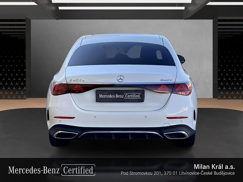 Mercedes-Benz Třídy E E 400e 4M AMG BURMESTER 4D - fotka 4 z 26
