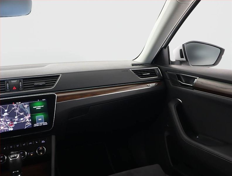 Škoda Superb (2020) Scout 2.0 TSI, ČR, NAVI - fotka 8 z 23