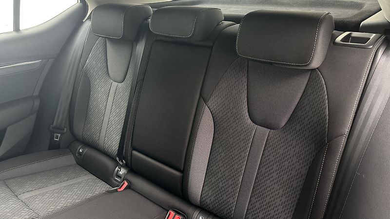 Škoda Octavia 2.0 TDI DSG 4x4 Style - fotka 16 z 25