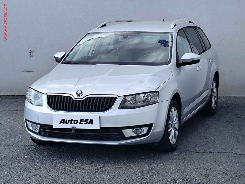 Škoda Octavia (2013) 1.6 TDi, Ambition, TZ - fotka 3 z 24