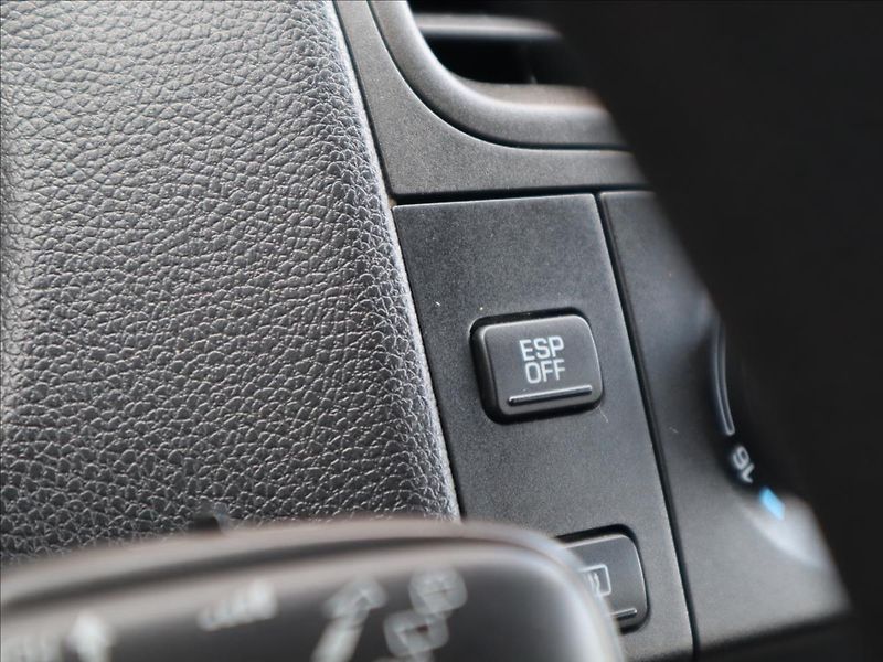 Škoda Roomster 1,4 i 16V Park Senzory - fotka 12 z 21
