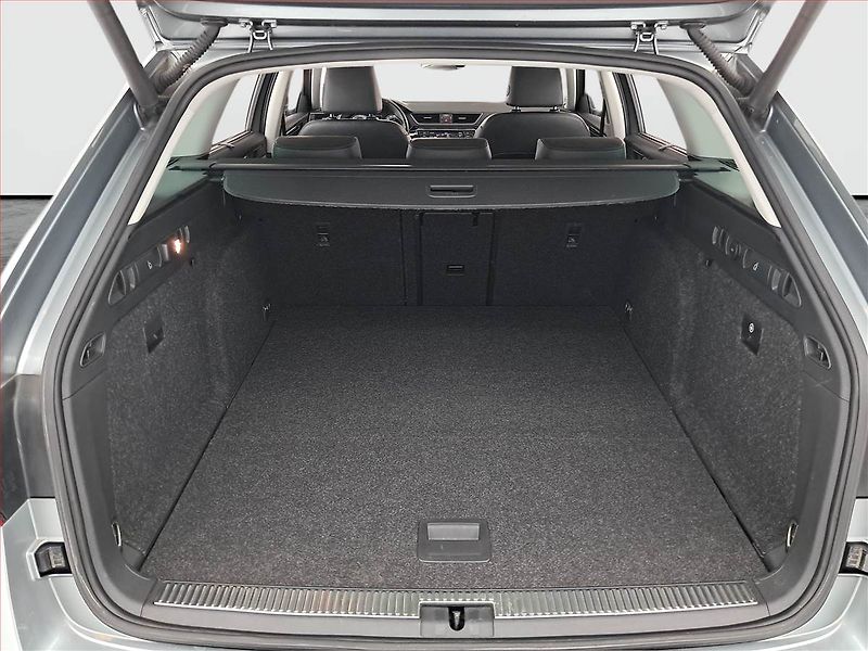 Škoda Superb (2017) Laurin&Klement 2.0 TDI - fotka 14 z 28
