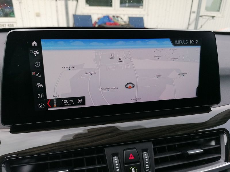 BMW X1 (2022) xDrive25e PHEV 162kW Plug in - fotka 13 z 43