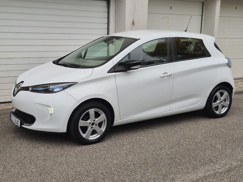Renault ZOE (2016) - fotka 2 z 22