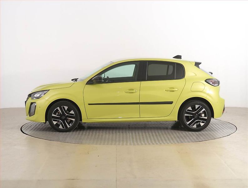 Peugeot 208 (2024) Allure 1.2 PureTech - fotka 3 z 18
