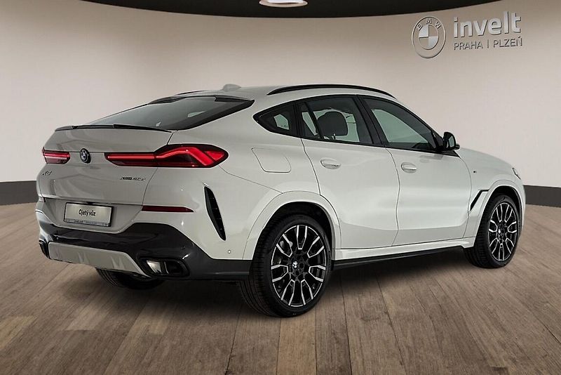 BMW X6 xDrive40d - fotka 3 z 28