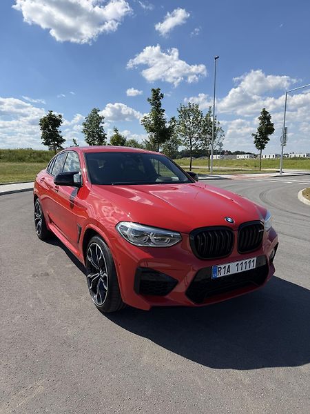 BMW X4 (2021) - fotka 6 z 14