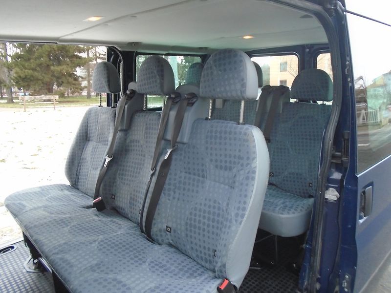 Ford Transit (2011) 2.2 TDCi L2H1 9 míst 5 dveří - fotka 11 z 30