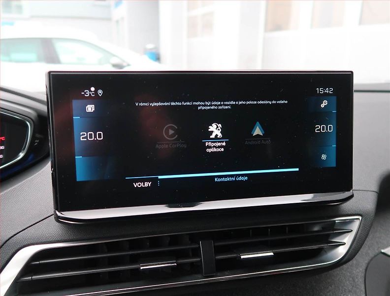Peugeot 5008 (2021) 1.5 BlueHDi - fotka 18 z 19