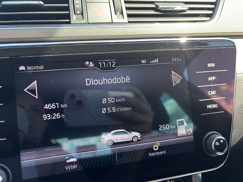 Škoda Superb (2022) - fotka 23 z 27
