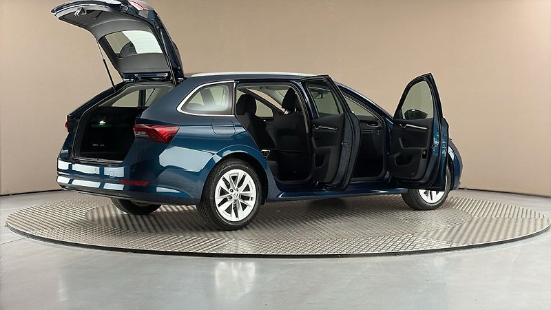 Škoda Octavia 1.5 TSI Style Combi - fotka 6 z 26