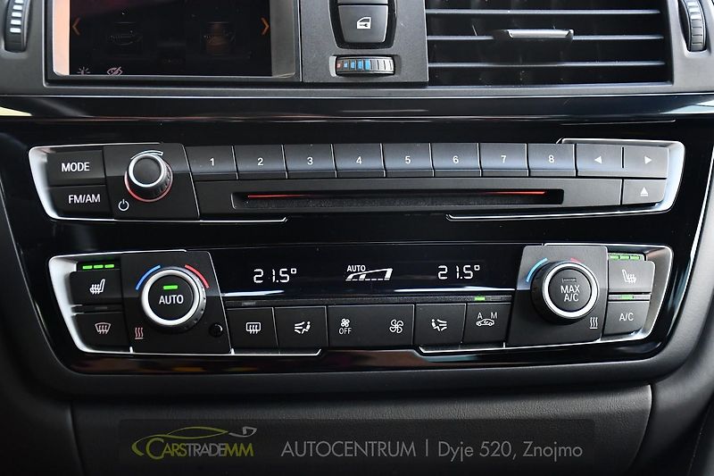 BMW M4 3.0 317kW HUD LED DPH - fotka 41 z 57
