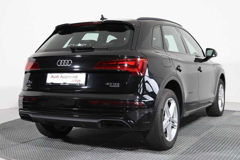Audi Q5 Sline 40 TDI quattro Stronic - fotka 5 z 26