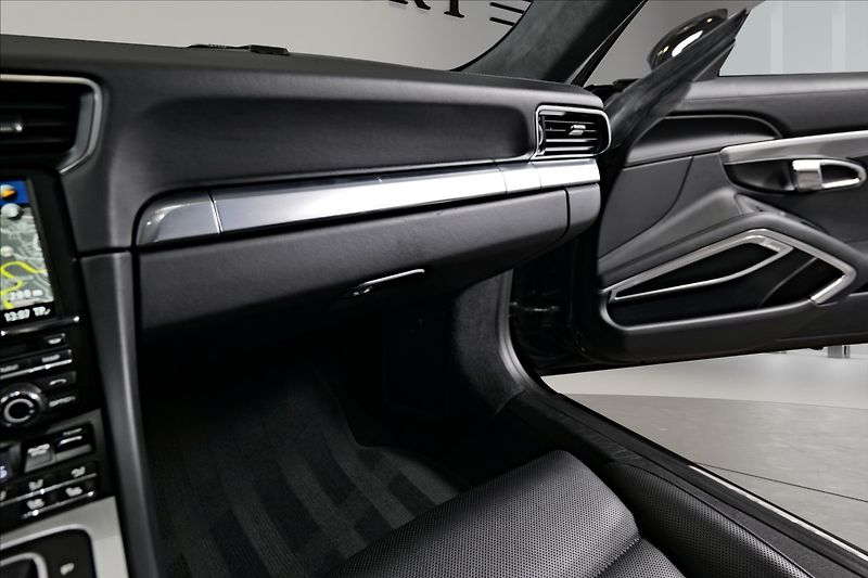 Porsche 911 Turbo / BURMESTER /CHL.SED - fotka 22 z 25