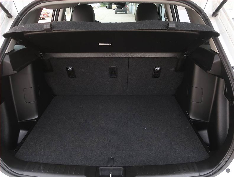 Suzuki Vitara (2022) Elegance 1.4 BoosterJet - fotka 14 z 21
