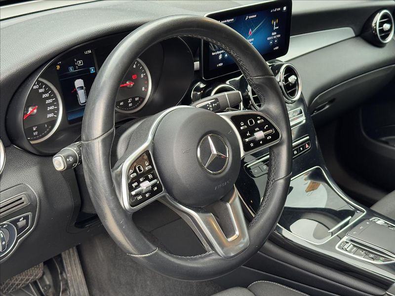 Mercedes-Benz GLC 2,0 220d 4MATIC AT ČR - fotka 10 z 30