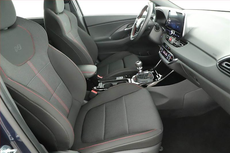 Hyundai i30 (2025) 1.5 T-GDI MHEV 48V, N-Line - fotka 7 z 20