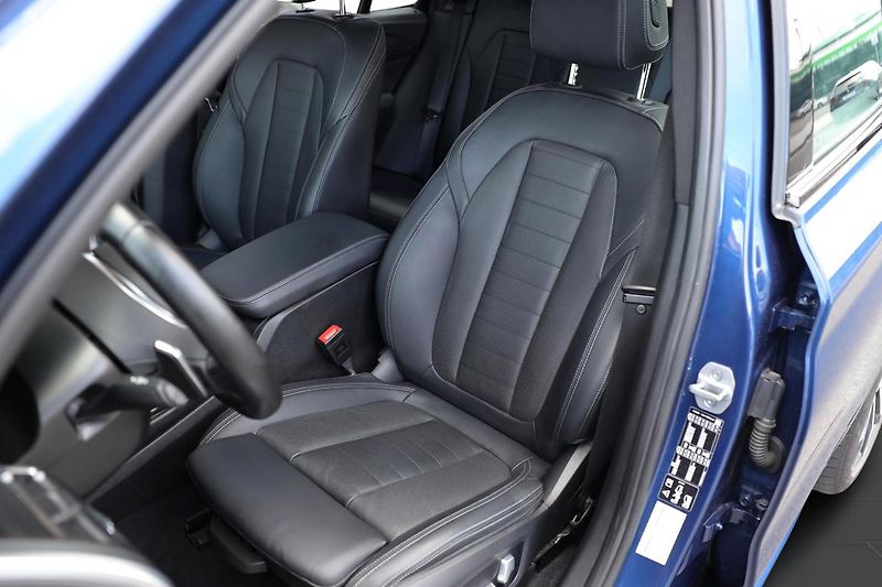 BMW X3 xDrive30d - fotka 10 z 14