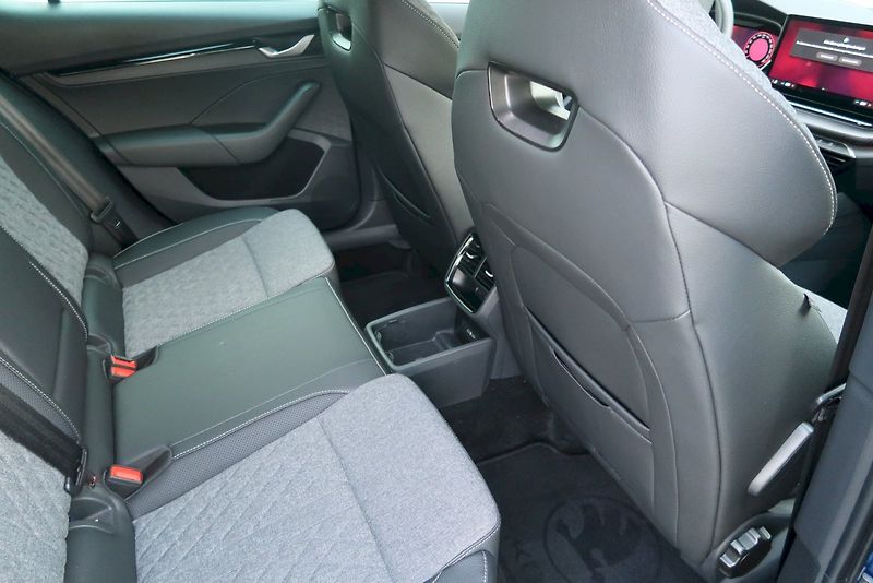 Škoda Octavia (2025) SportLine 1,5 TSI 110 kW DSG M - fotka 25 z 29
