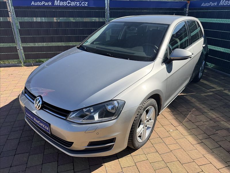 Volkswagen Golf VII 1.2 TSI Comfortline - fotka 4 z 13