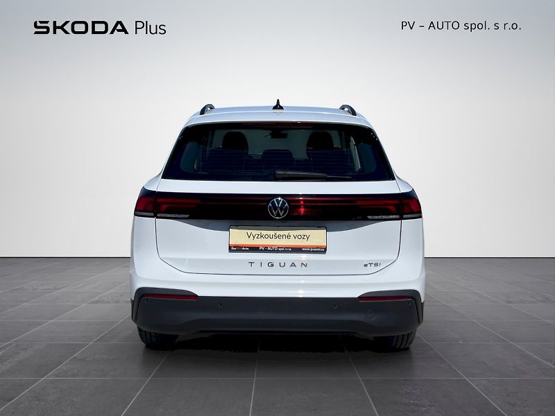 Volkswagen Tiguan (2024) 1.5 eTSI 96 kW mHEV DSG - fotka 29 z 32