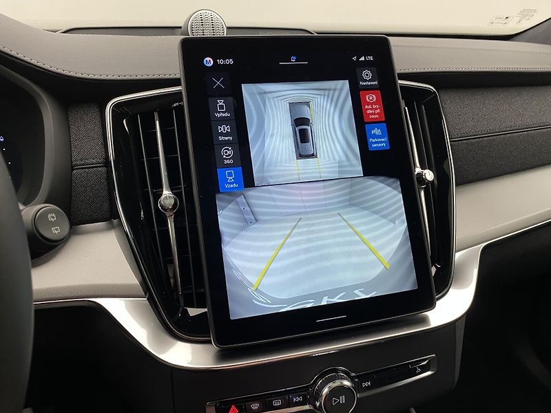 Volvo XC90 T8 RECHARGE BLACK EDITION 7m - fotka 65 z 70