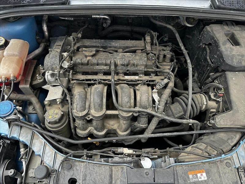 Ford Focus 1,6 i 16V 77kW-CZ-1 MAJITEL!! - fotka 30 z 32