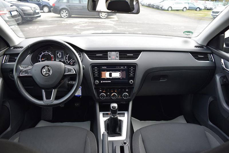 Škoda Octavia (2018) 1.4TSI 110kw AMBITION NAVI APP - fotka 16 z 47