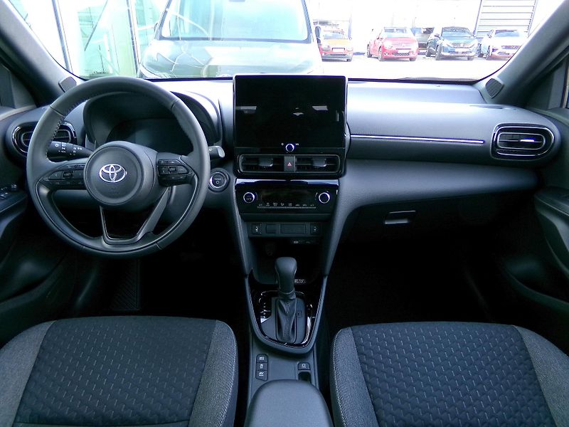 Toyota Yaris Cross (2025) Style 1,5 HEV AT - fotka 5 z 14