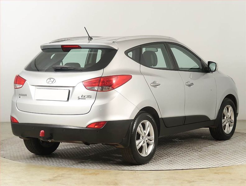 Hyundai ix35 (2012) 1.6 GDI, Tempomat - fotka 5 z 17