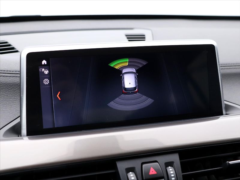 BMW X1 2.0 18d sDrive 110kW CZ - fotka 25 z 31
