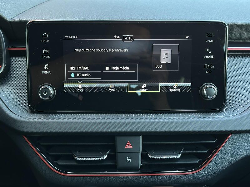Škoda Kamiq 1.0TSi DSG Monte Carlo 116PS M - fotka 26 z 41