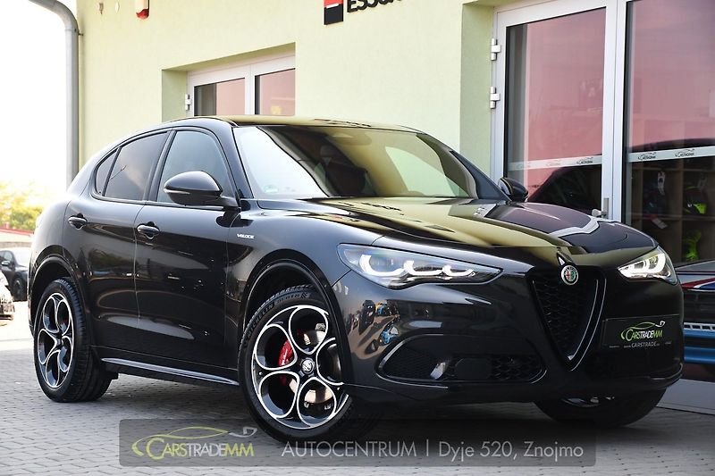 Alfa Romeo Stelvio 2.2D 16V 154kW Veloce AT8-Q4 - fotka 7 z 52