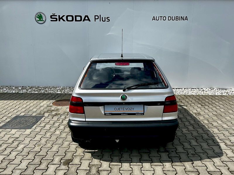 Škoda Felicia (1997) 1.3 MPi 50kW LXI - fotka 6 z 23