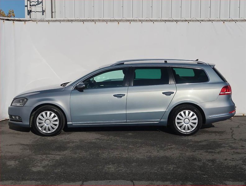 Volkswagen Passat (2013) Comfortline 2.0 TDI, Navi - fotka 3 z 20